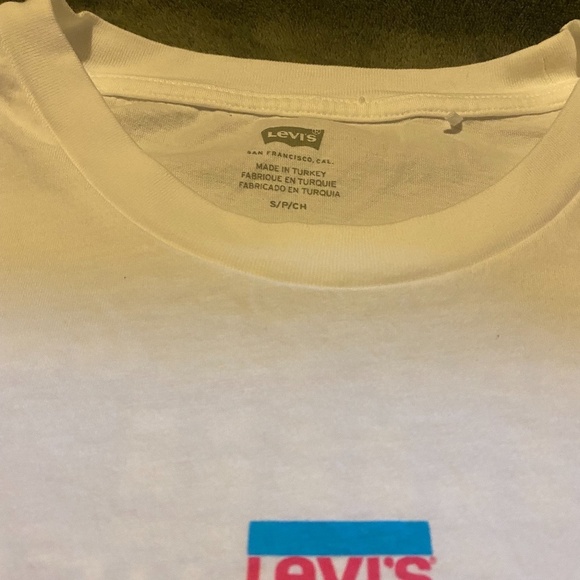 Levi's Woman's Short Tee - Game Over - Picture 3 of 4